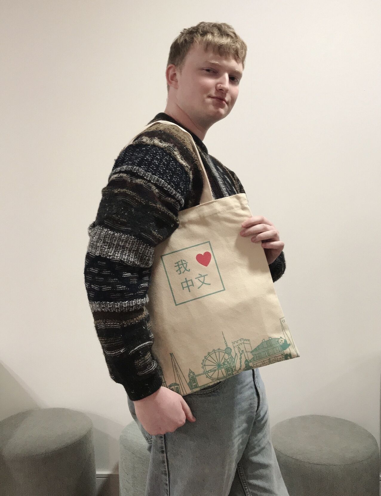 a student wearing Practical Mandarin's tote bag