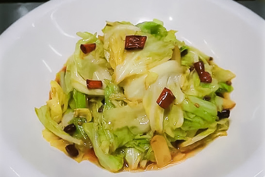 Practical Mandarin Teacher made Chinese signature dish - Hand Shredded Cabbage