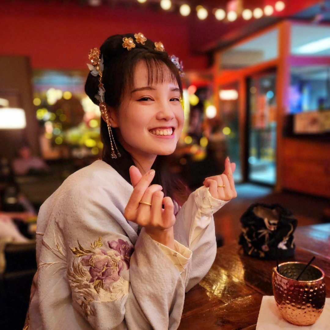 London Hanfu experience with chinese banquet