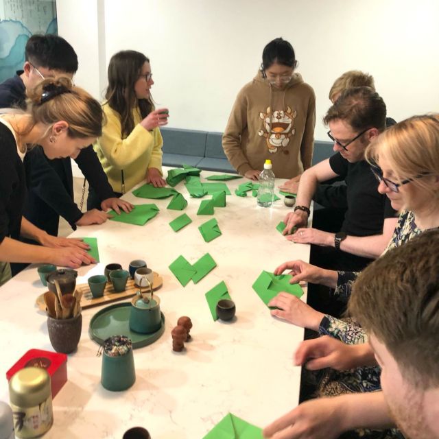 3rd of June is Dragon Boat Festival (端午节)🐲🛶 
Here at PM, we celebrate with Chinese tea tasting and Zongzi (rice dumplings) origami! 🌾
Make sure you have some Zongzi and enjoy this weekend!🌱

#practicalmandarin #duanwujie #dragonboatfestival #mandarinlondon #chinesetea #teatasting #learnchinese #festival #mandarinchinese